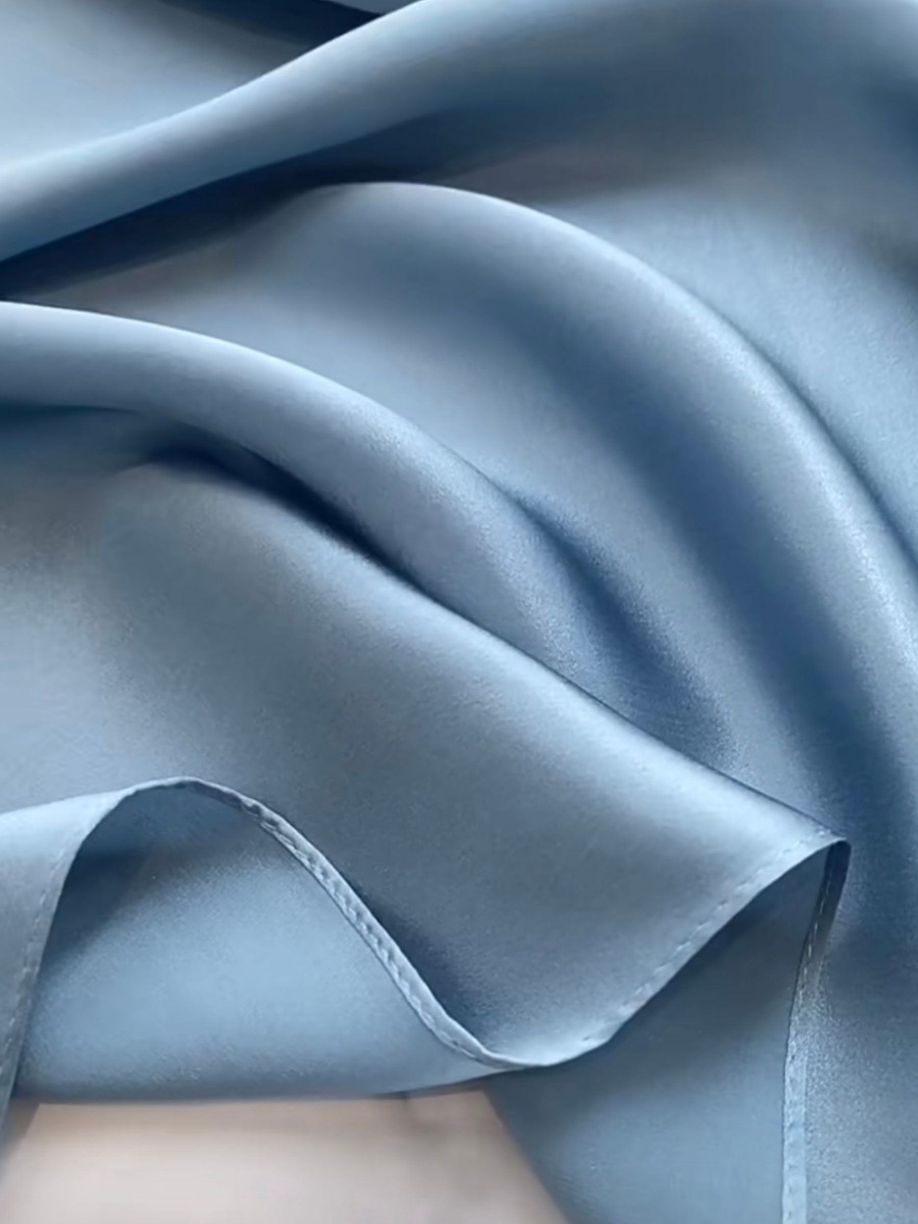 Zijden nachthemd met bandjes