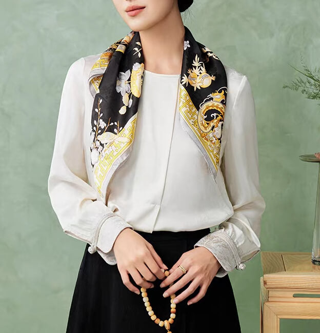 Silk scarf (65×65 cm)