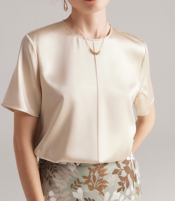 Zijden blouse met korte mouwen