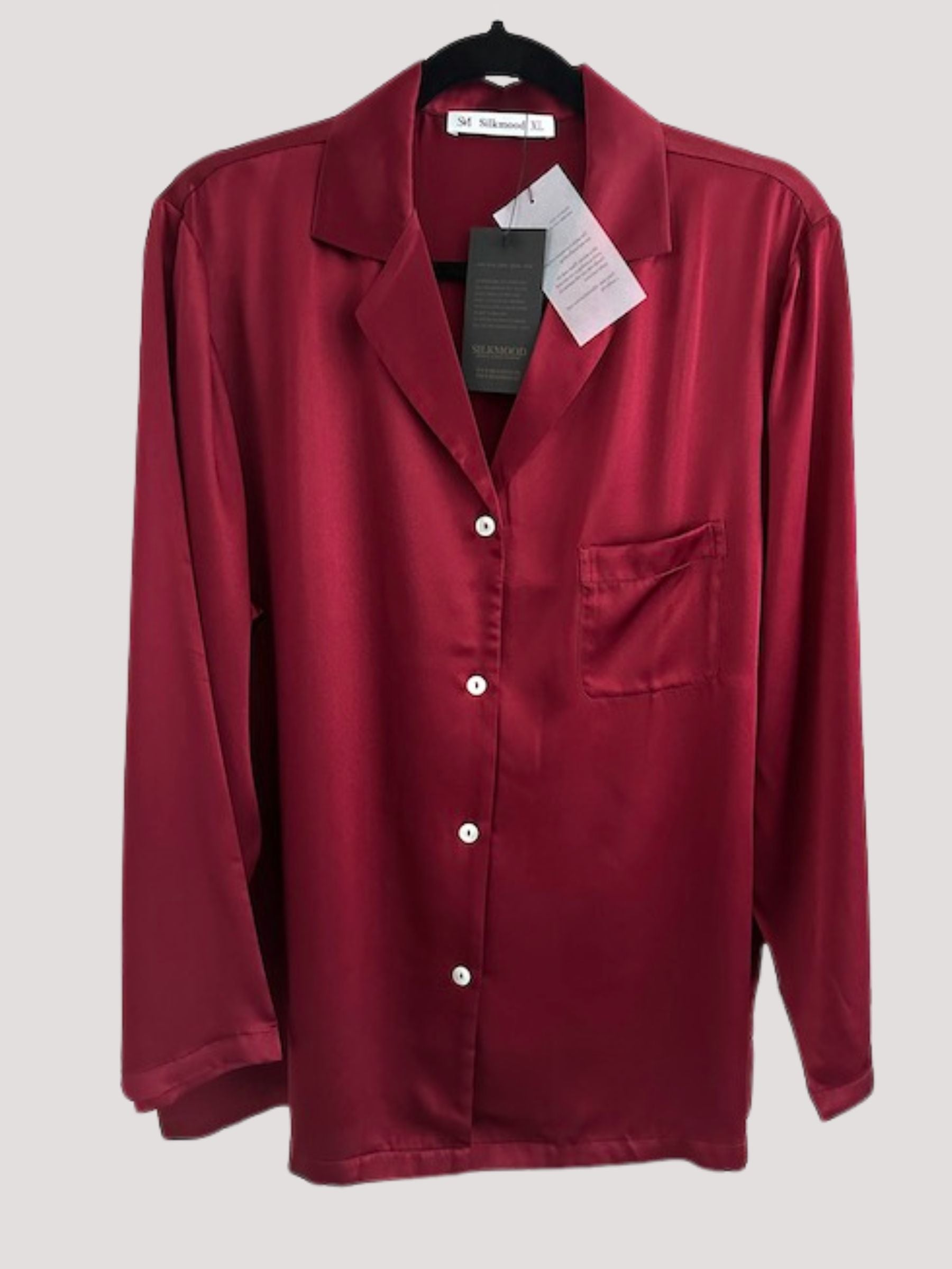 Pyjama en soie pour les femmes