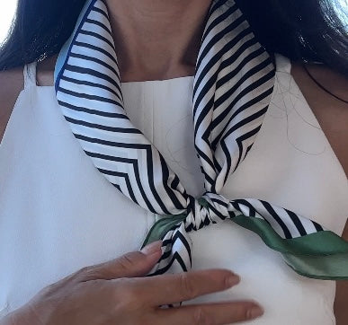 Foulard en soie (65×65 cm)