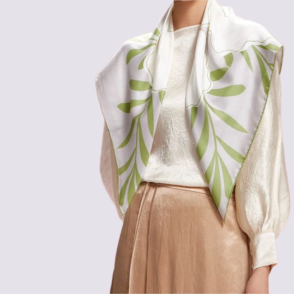 Foulard en soie (90×90 cm)